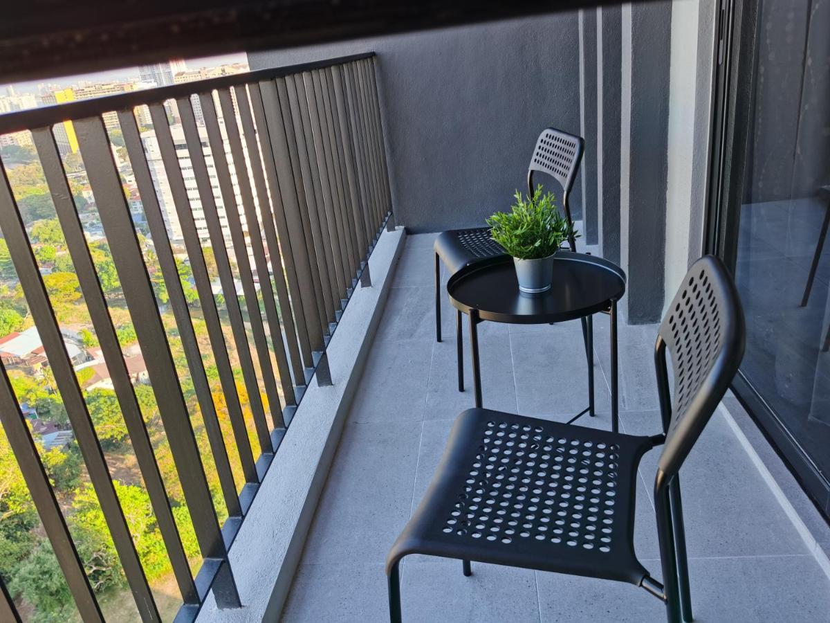 Beacon Exec Suites# Msg Chair#Disney Hotstar Джорджтаун Экстерьер фото