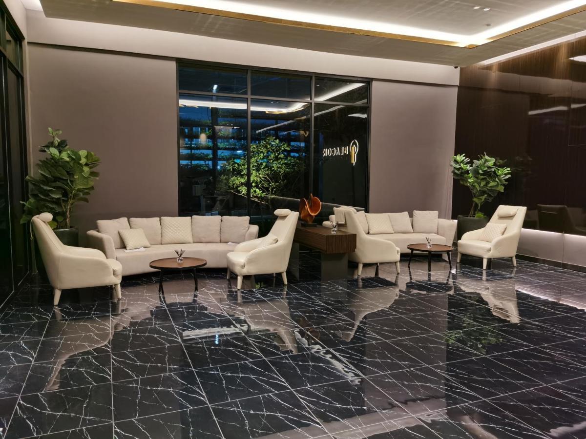 Beacon Exec Suites# Msg Chair#Disney Hotstar Джорджтаун Экстерьер фото